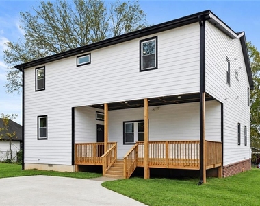 190 Adair Avenue Se - Photo Thumbnail 1