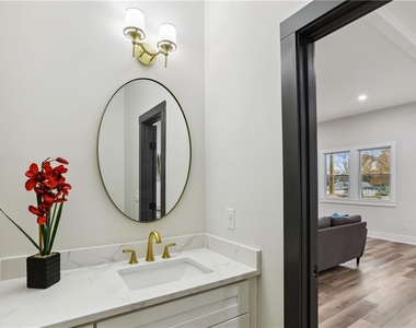 190 Adair Avenue Se - Photo Thumbnail 22