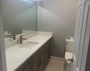 6020 Oakwood Drive - Photo Thumbnail 3