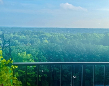 300 Johnson Ferry Road Ne - Photo Thumbnail 16