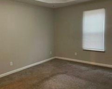 5577 Dale Drive - Photo Thumbnail 8