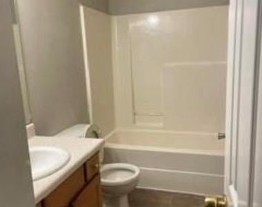 5577 Dale Drive - Photo Thumbnail 14