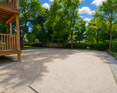 600 Sunderlin Street - Photo Thumbnail 15