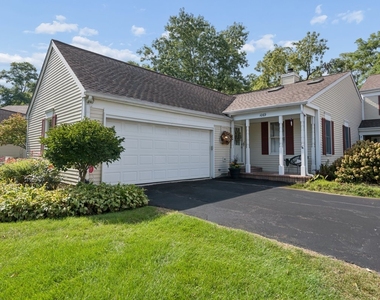 1069 Devonshire Avenue - Photo Thumbnail 1