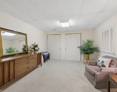 1069 Devonshire Avenue - Photo Thumbnail 19