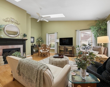 1069 Devonshire Avenue - Photo Thumbnail 4