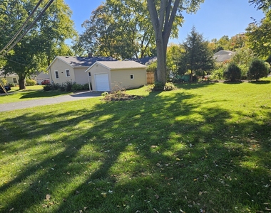 102 Kansas Street - Photo Thumbnail 12