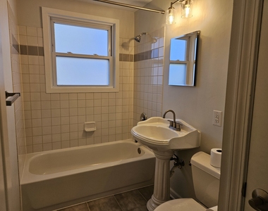 102 Kansas Street - Photo Thumbnail 5