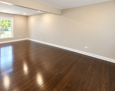 17140 University Avenue - Photo Thumbnail 4