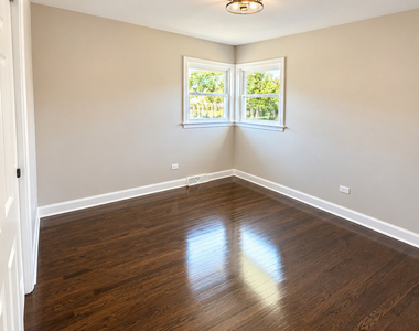 17140 University Avenue - Photo Thumbnail 10