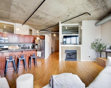 849 N Franklin Street - Photo Thumbnail 13
