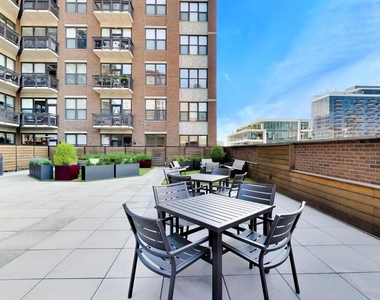 849 N Franklin Street - Photo Thumbnail 35