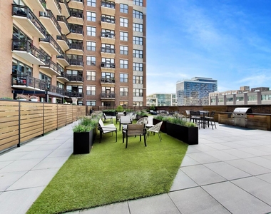 849 N Franklin Street - Photo Thumbnail 37