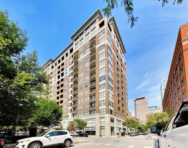 849 N Franklin Street - Photo Thumbnail 2