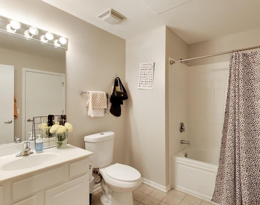 849 N Franklin Street - Photo Thumbnail 27