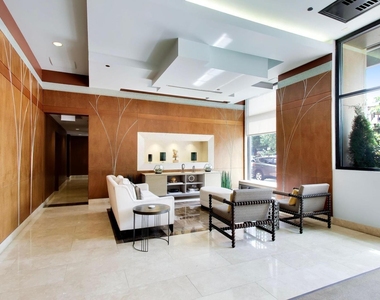 849 N Franklin Street - Photo Thumbnail 7