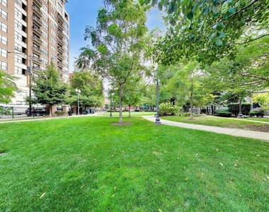 849 N Franklin Street - Photo Thumbnail 51
