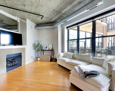 849 N Franklin Street - Photo Thumbnail 12