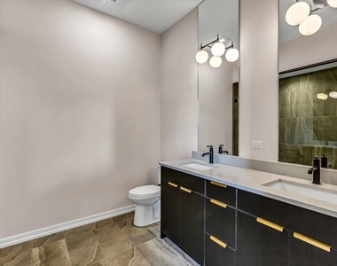 4906 S Saint Lawrence Avenue - Photo Thumbnail 10