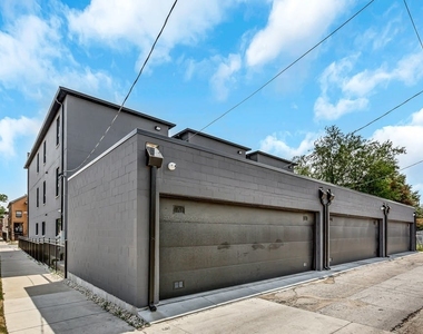 4906 S Saint Lawrence Avenue - Photo Thumbnail 18