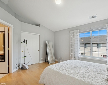 983 Mayfair Court - Photo Thumbnail 19