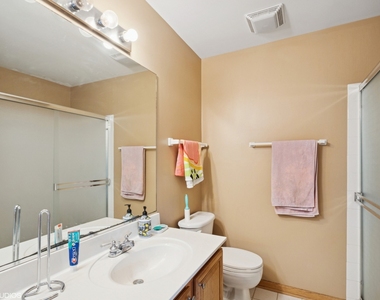 983 Mayfair Court - Photo Thumbnail 17