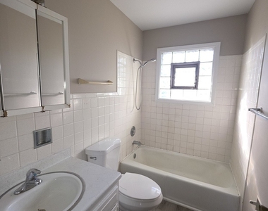 1335 Abbott Drive - Photo Thumbnail 7
