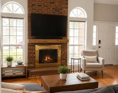 4072 N Newport Lane - Photo Thumbnail 1