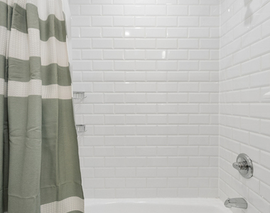 937 W Armitage Avenue - Photo Thumbnail 18