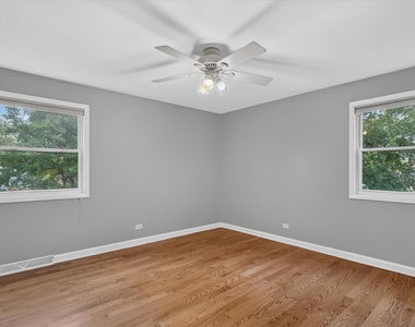 857 W Lanark Lane - Photo Thumbnail 30