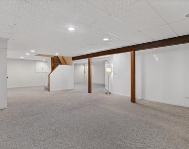 857 W Lanark Lane - Photo Thumbnail 40