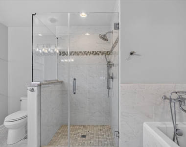 857 W Lanark Lane - Photo Thumbnail 33
