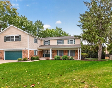 857 W Lanark Lane - Photo Thumbnail 2