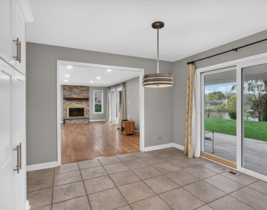 857 W Lanark Lane - Photo Thumbnail 13