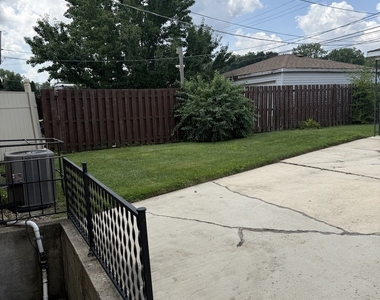 656 Saginaw Avenue - Photo Thumbnail 52