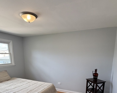 656 Saginaw Avenue - Photo Thumbnail 29