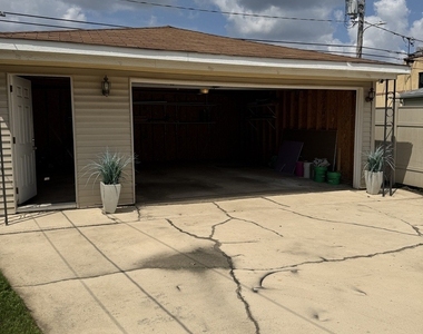 656 Saginaw Avenue - Photo Thumbnail 54