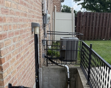 656 Saginaw Avenue - Photo Thumbnail 51