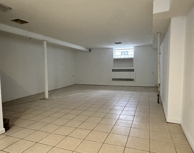 10816 S Central Park Avenue - Photo Thumbnail 12