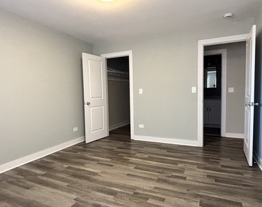 800 Graceland Avenue - Photo Thumbnail 10