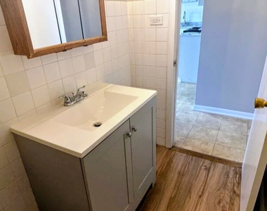 6617 W Lloyd Drive - Photo Thumbnail 6