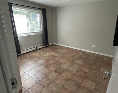 454 S Spring Road - Photo Thumbnail 8