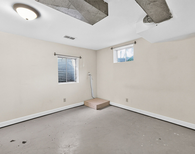 223 Ellen Street - Photo Thumbnail 24