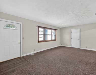 223 Ellen Street - Photo Thumbnail 7