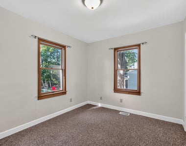223 Ellen Street - Photo Thumbnail 18