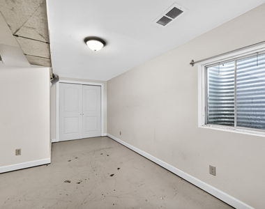 223 Ellen Street - Photo Thumbnail 25