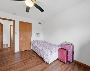 17594 Cambridge Place - Photo Thumbnail 19