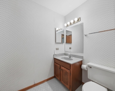 17594 Cambridge Place - Photo Thumbnail 12