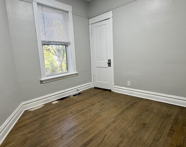 2701 N Whipple Street - Photo Thumbnail 8