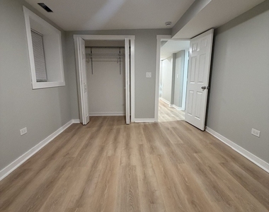 2701 N Whipple Street - Photo Thumbnail 10